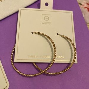 E newton Beaded hoop Earrings